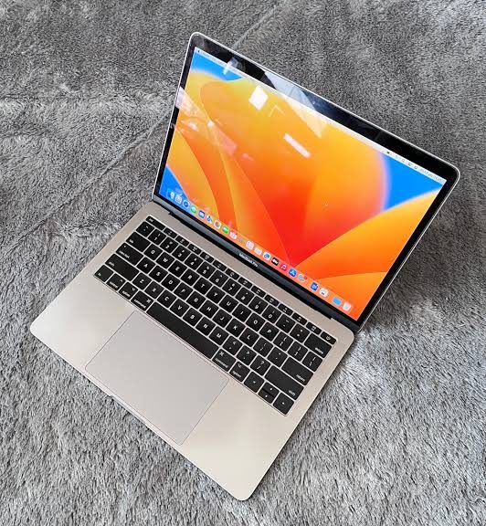 Macbook Pro Retina 13" 2017 Non Touchbar