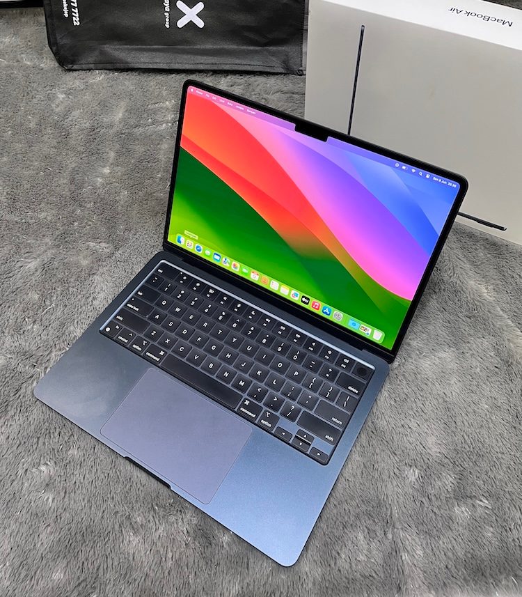 MacBook Air M2 2022 Chip 13 Inch 256GB 512GB Original - foto 3